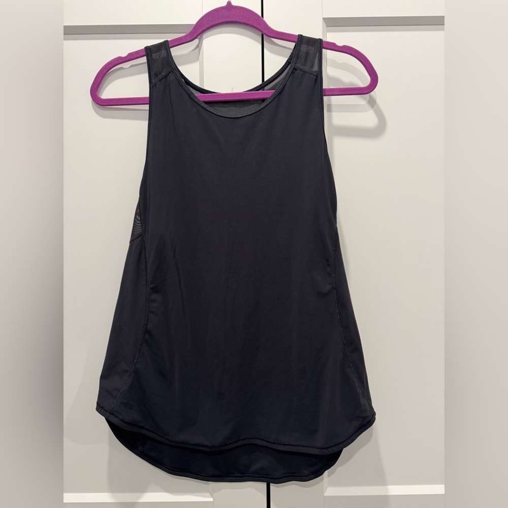 Lululemon Women’s Black Sculpt Tank — Activewear Top — Size 8